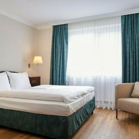 Hotel Wilhelm Busch Нордерштедт Экстерьер фото