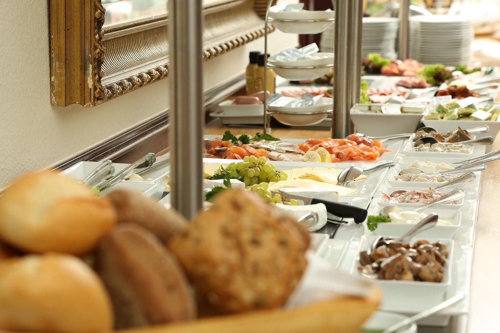 Hotel Wilhelm Busch Нордерштедт Экстерьер фото