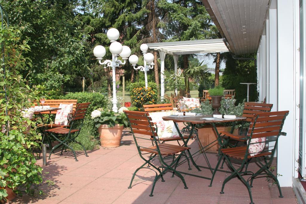 Hotel Wilhelm Busch Нордерштедт Номер фото
